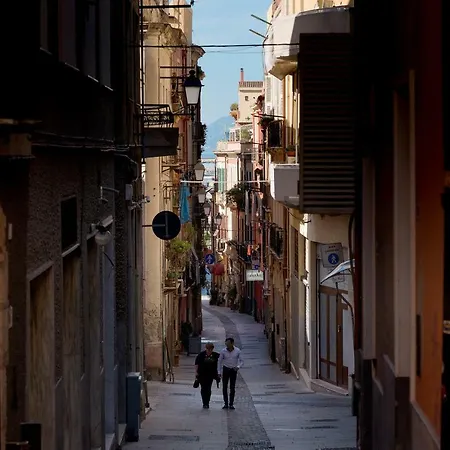 Pensjonat Eulalia32 Cagliari